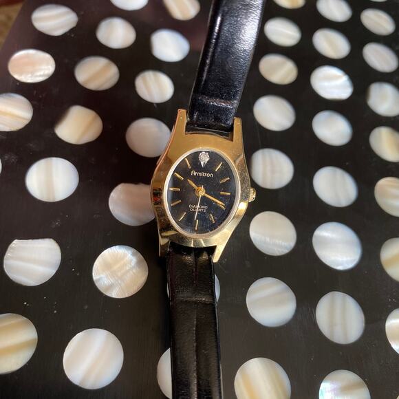 Armitron Diamond Quartz Japan Movement Wristwatch - Picture 2 of 4